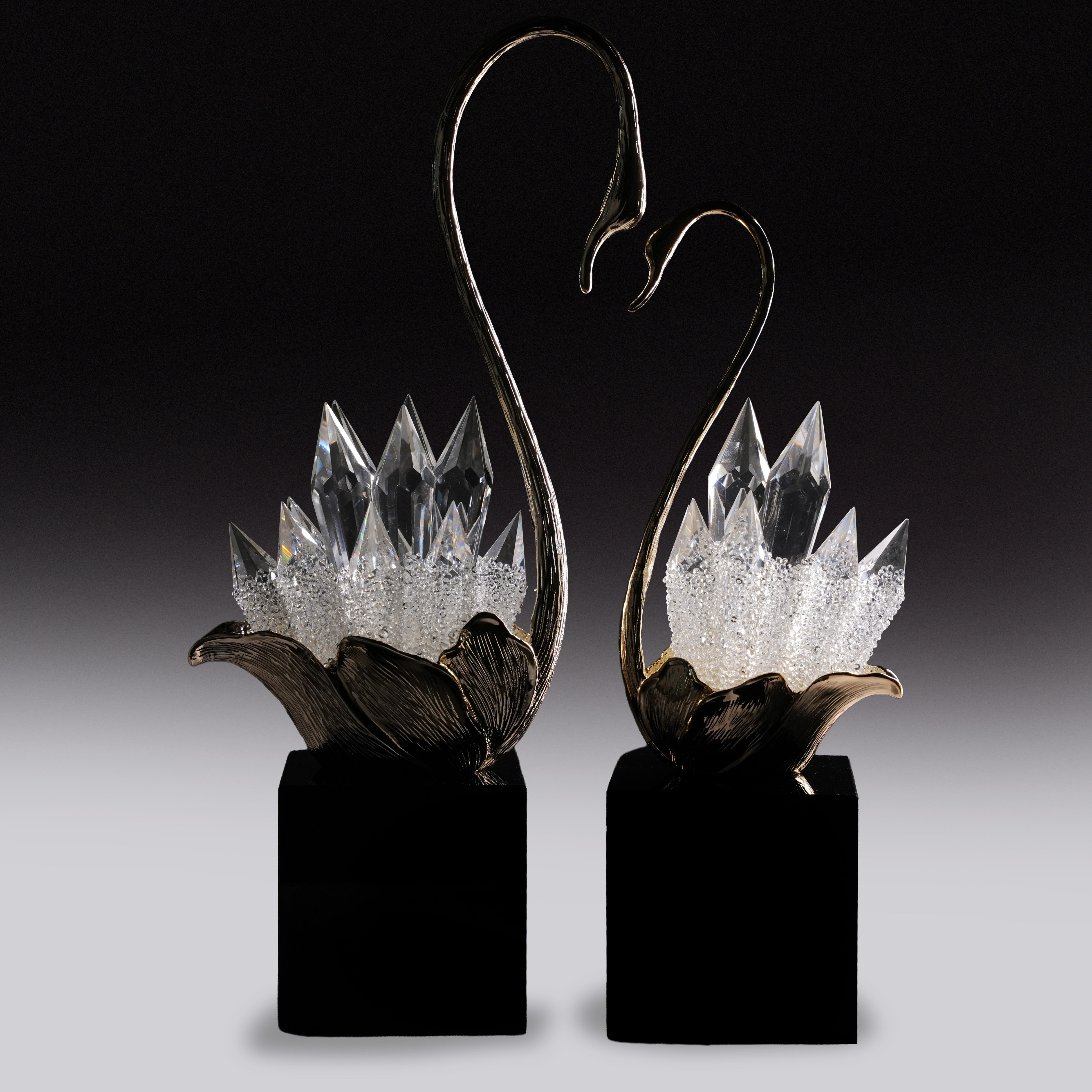 Lumière Swans — Crystal Swan Décor Set