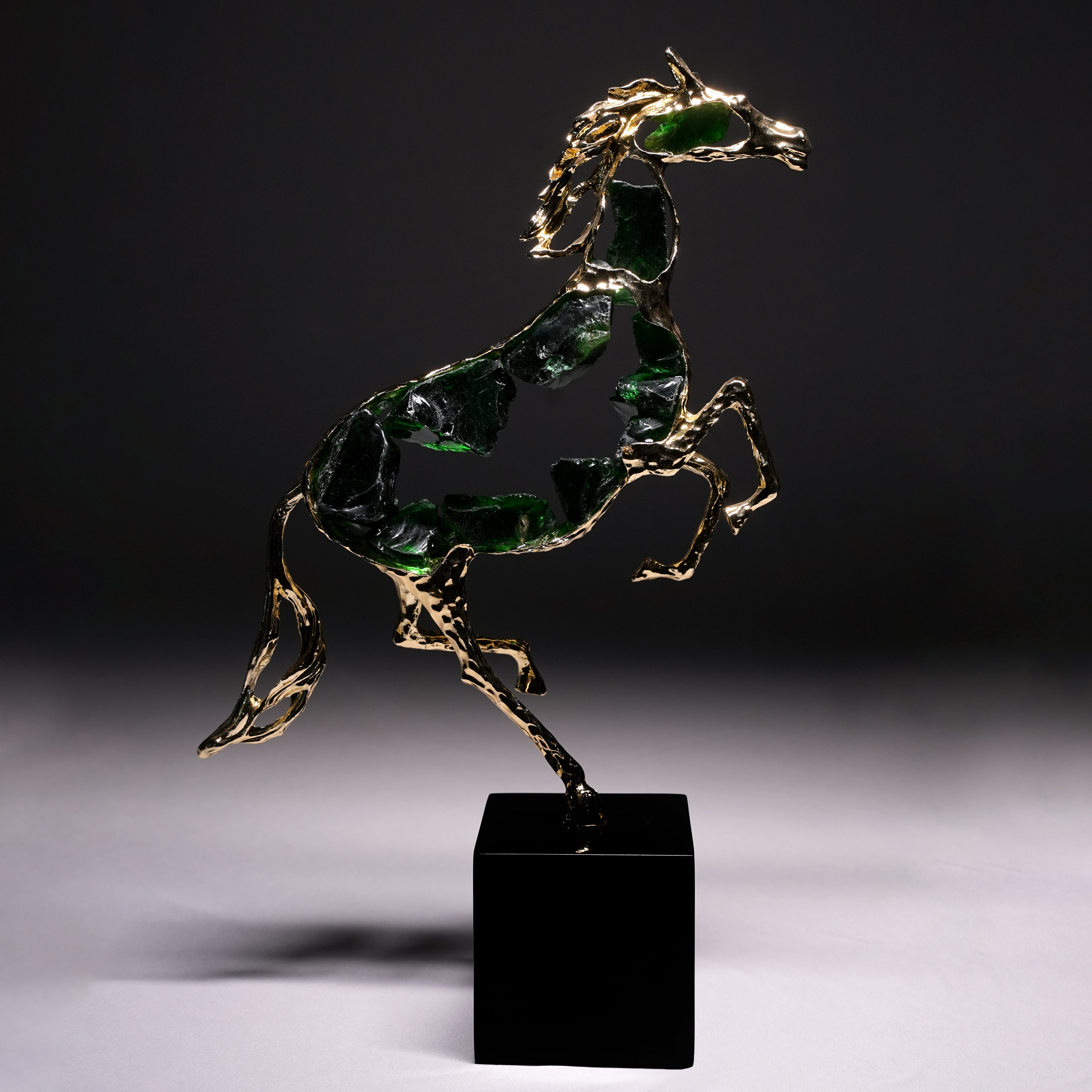 Emerald Gallop – Emerald Crystal Horse Luxury Artifact