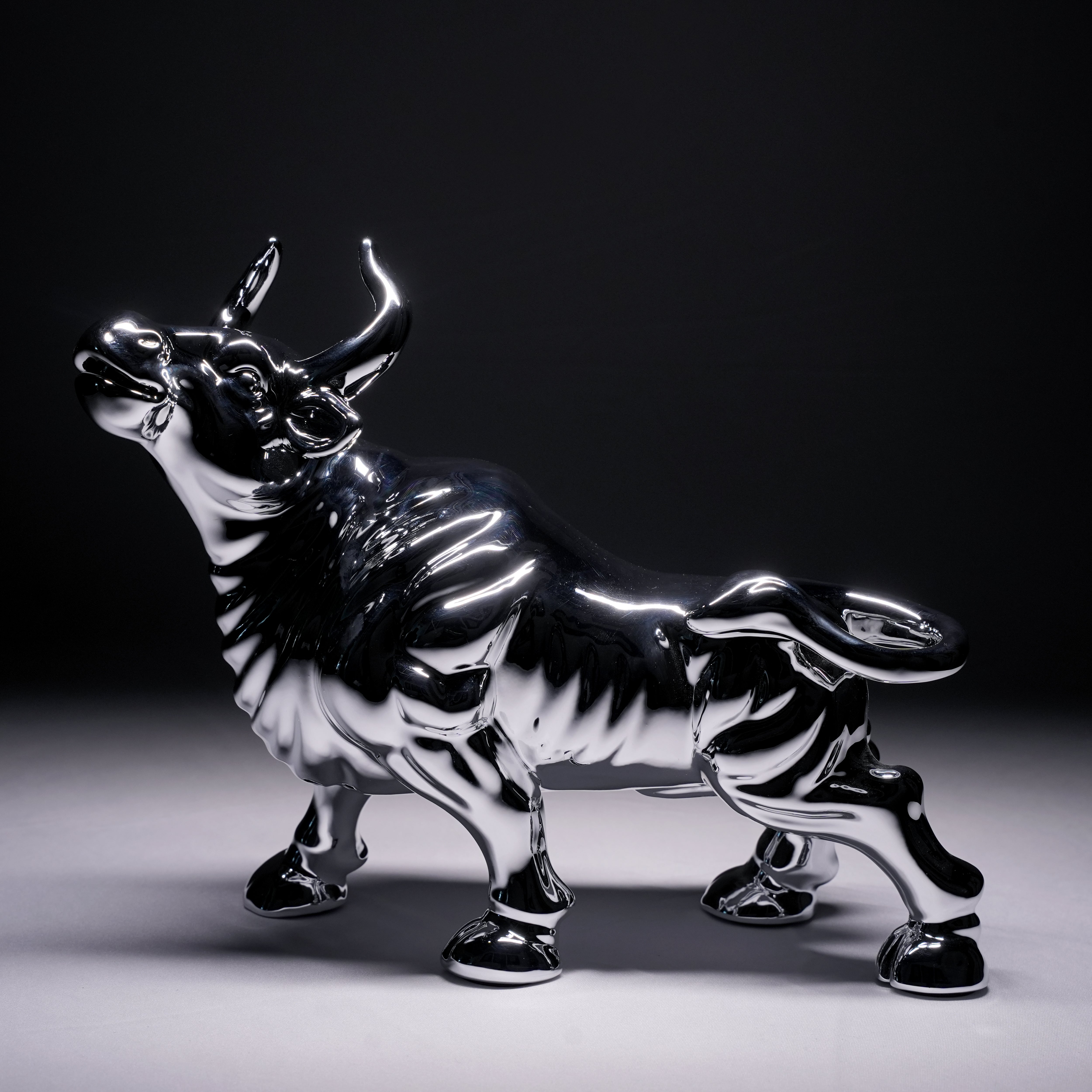 OBSIDIAN BULL — Glossy Black Charging Bull Sculpture